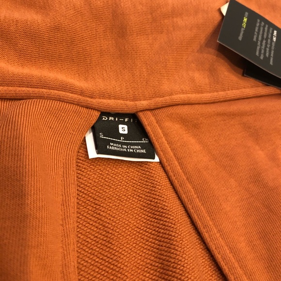 Nike training top - Picture 4 of 4